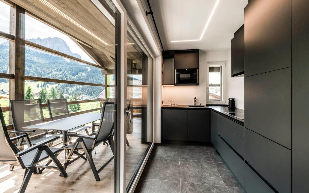 Cadepunt The Dolomites Lodge เซลวาดีวัลการ์เดนา ภายนอก รูปภาพ