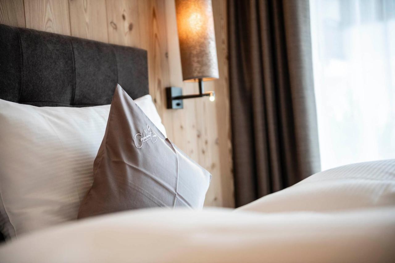 Cadepunt The Dolomites Lodge เซลวาดีวัลการ์เดนา ภายนอก รูปภาพ