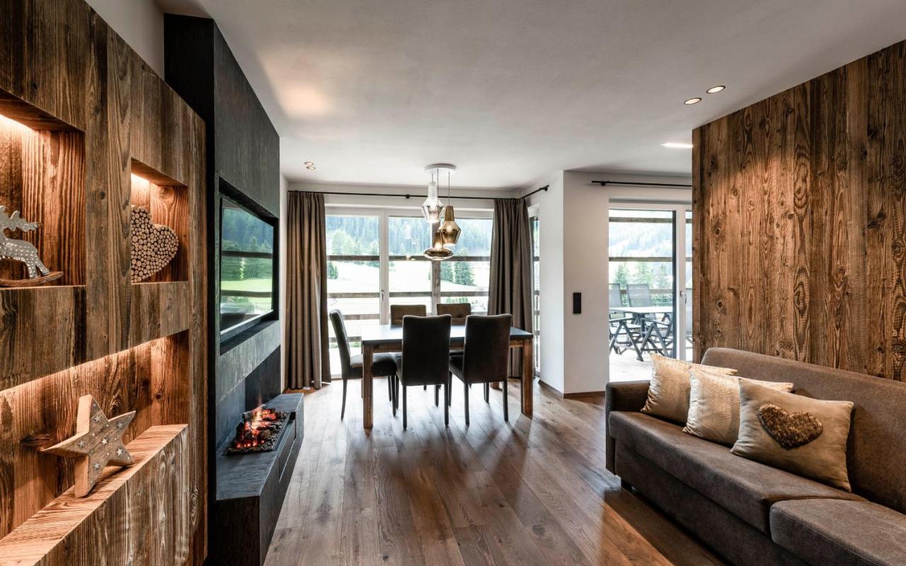 Cadepunt The Dolomites Lodge เซลวาดีวัลการ์เดนา ภายนอก รูปภาพ