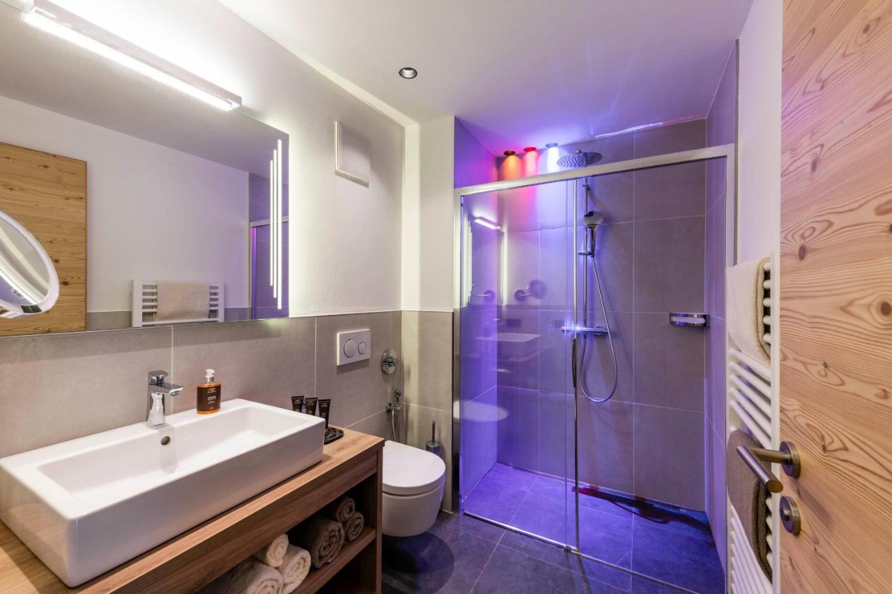 Cadepunt The Dolomites Lodge เซลวาดีวัลการ์เดนา ภายนอก รูปภาพ